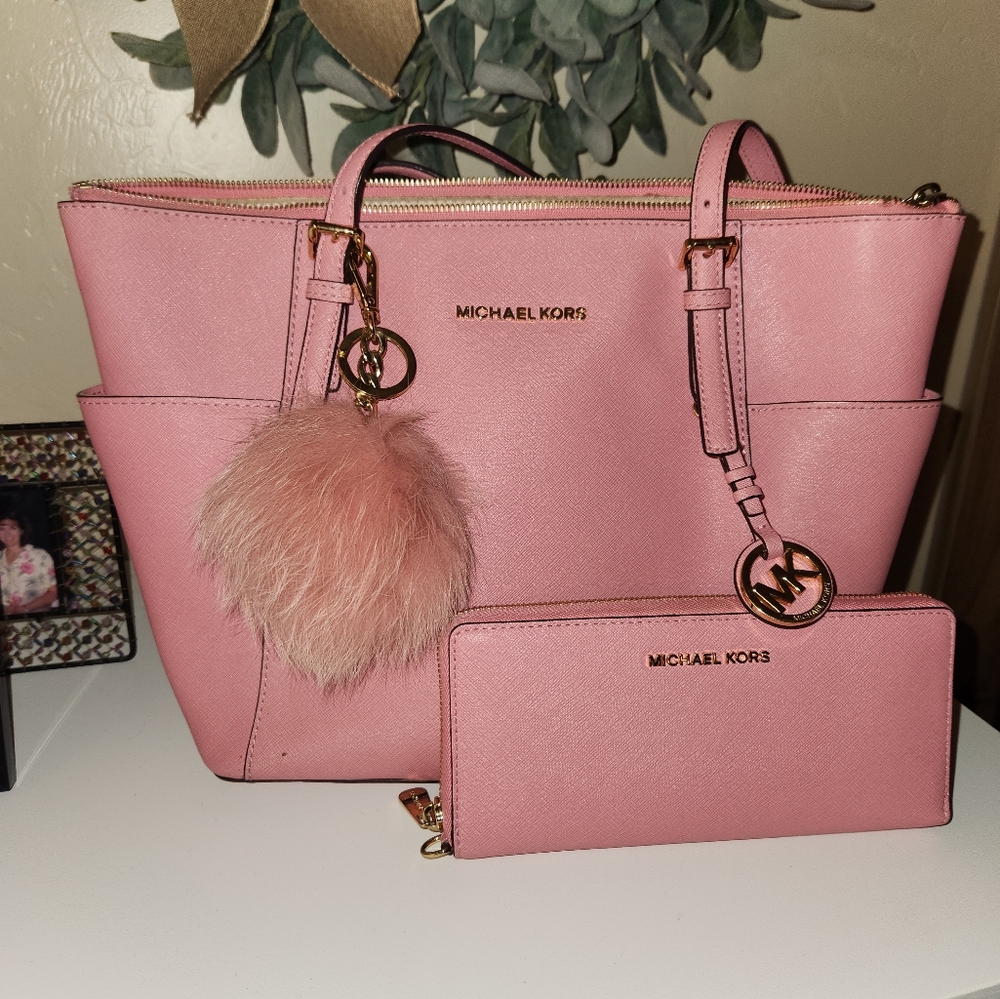 Michael Kors Purse, wallet and purse poof